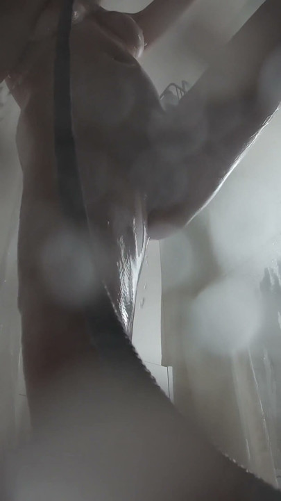 Tight Hairy Pussy Pissing in the Shower