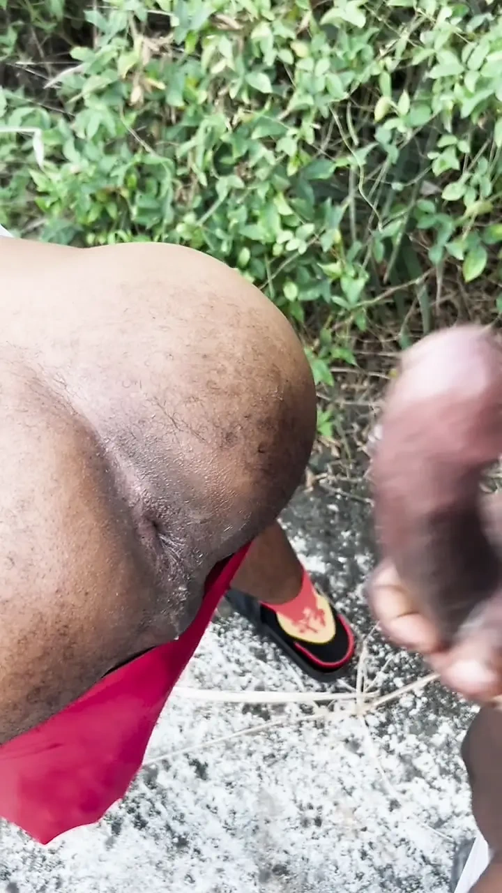 Amateur Straight Guy Trying Something Extraordinary