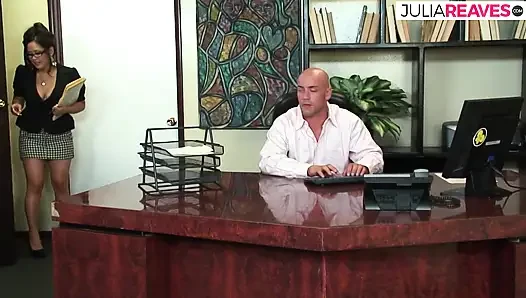 Sekretaris Brasil ngentot kontol besarku sampai orgasme ekstrem