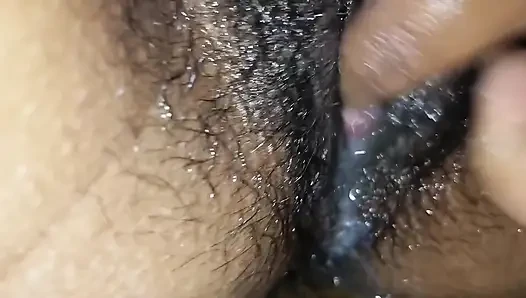 Stepsister-in-law Cleaned Her Pussy While Taking a Bath