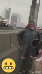 Chubby daddy dancing2
