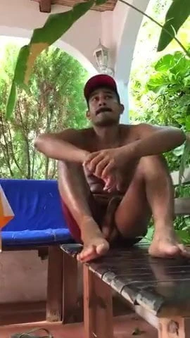 me la saque un rato