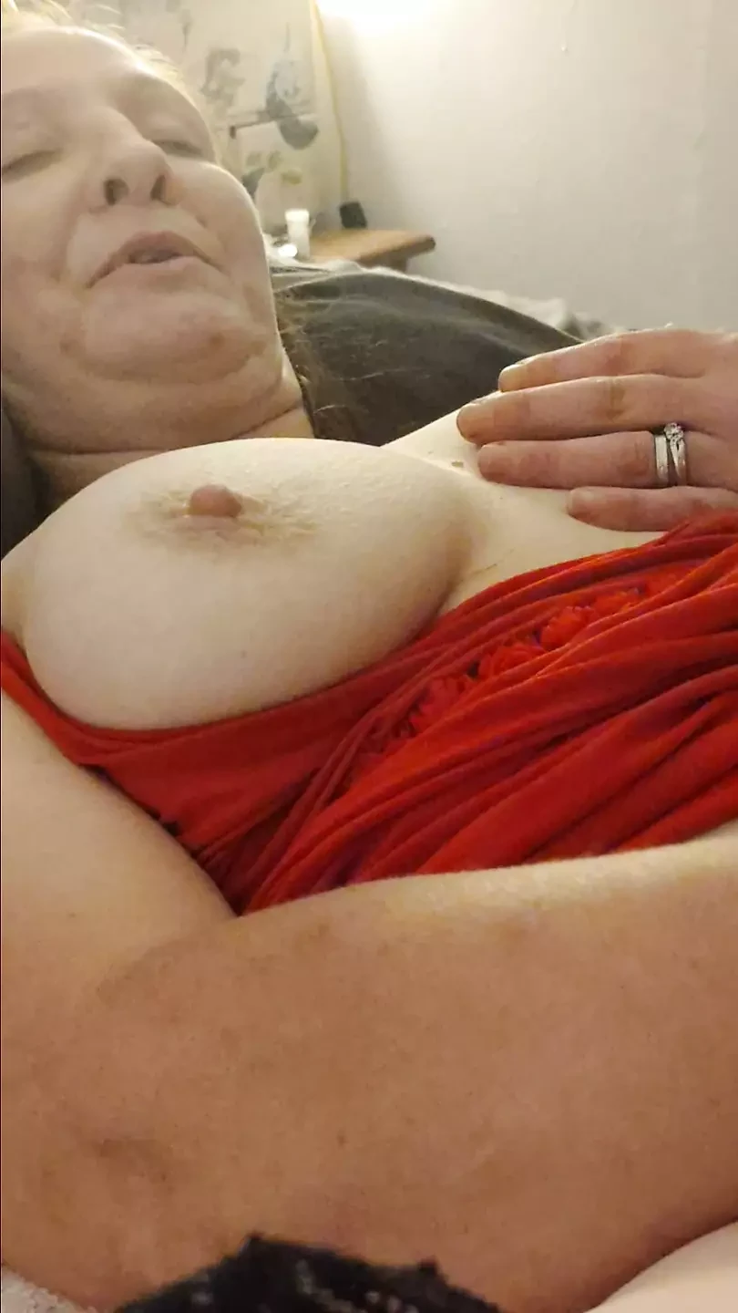 Tight pussy fart