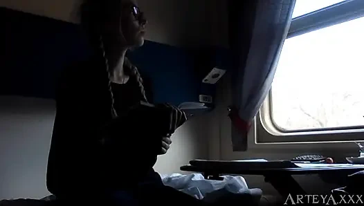 How to Entertain Yourself on the Train