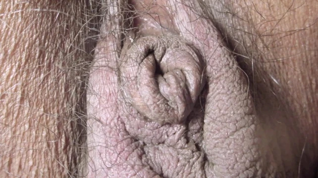 Fat Japanese gay Shino want to be seen his foreskin pussy