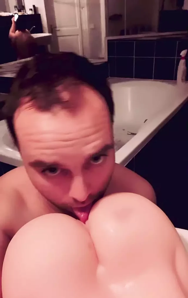 Small tight pussy eating