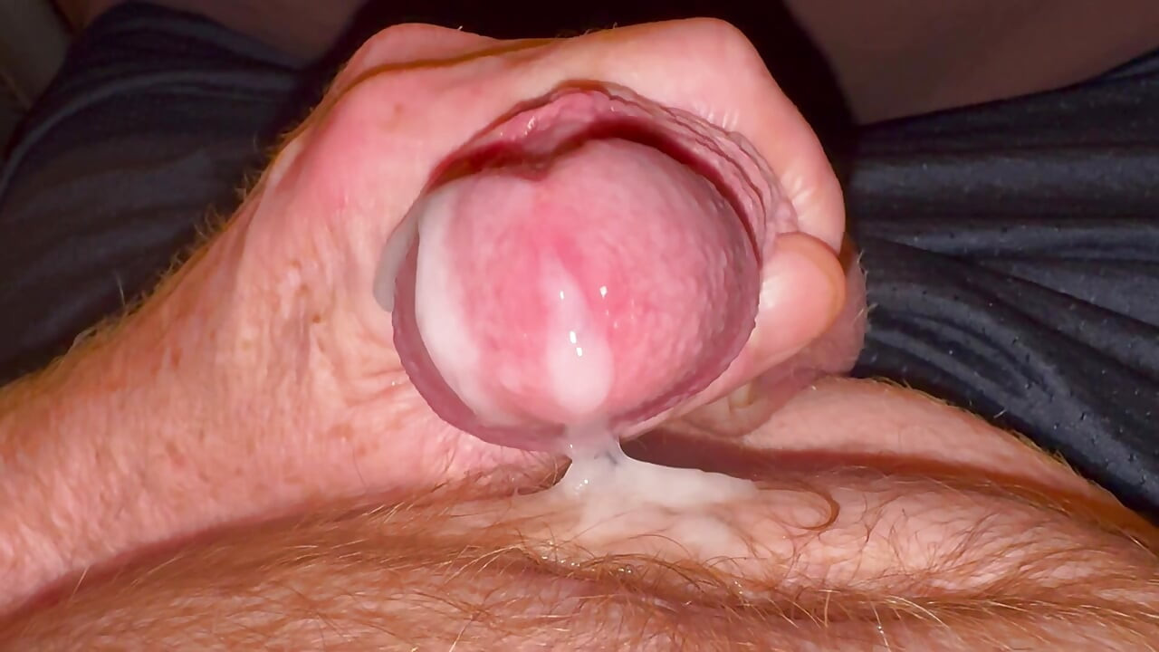 PLAYING WITH MY DING-A-LING CUM
