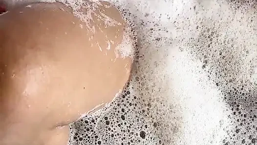 Sonra banyo yapıyorum