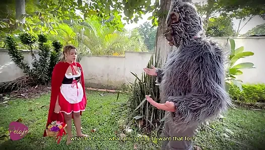 Cewek kerudung mungil rambut merah ini dientot habis-habisan sama serigala nakal di hutan
