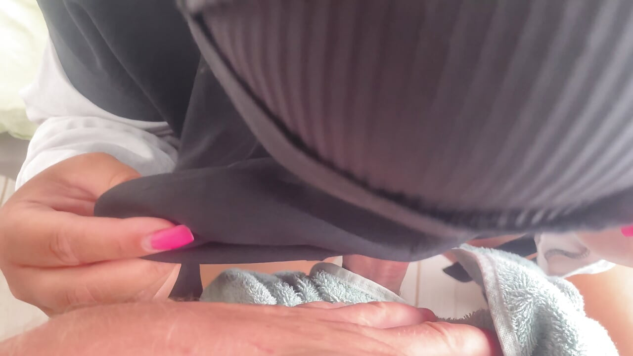 Oh my God, my father's wife-in-law was lying there naked, and she was thrown into her vulva.