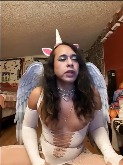 Webcam Stories Talking About Bbcs and While Busting a Huge Cum Load
