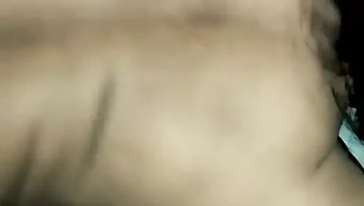 Çok sevimli tatlım, yarağını ağzına almak çok tatlı.
