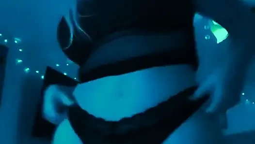 Девушки любят секс и шлюховатая