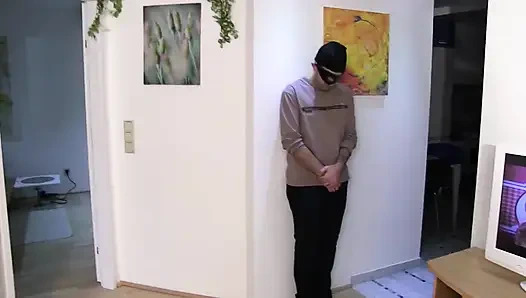 Bir köleye ayak yalama talimatları