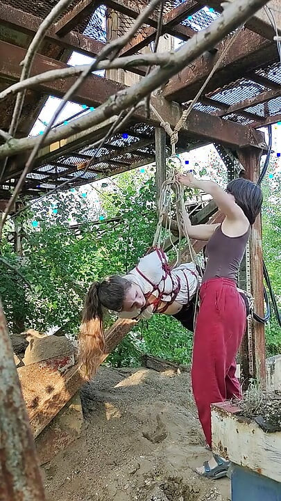 Принцесса Шибари выходит на улицу