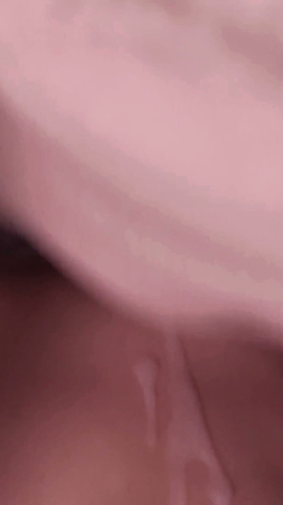 Fingering my new toy turned me on so much.. I came way too fast | Clip 1