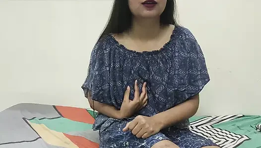 Возбужденная индианка Saara мастурбирует себя, очень горячее XXX видео