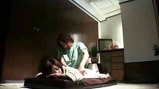 Üst sınıf kadın salonu: onları sabırsız yapan ve arzulayan yağ masajı bölüm 2