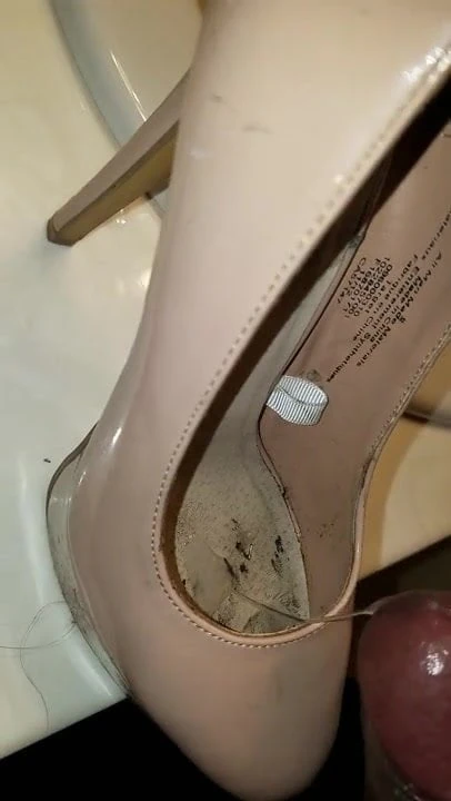 Cum on heels