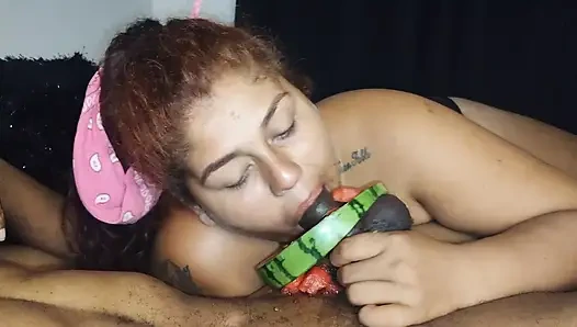 BBW wassermelone tief in den hals