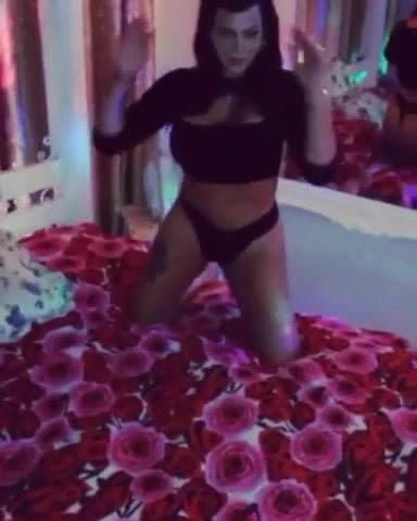 yasex7