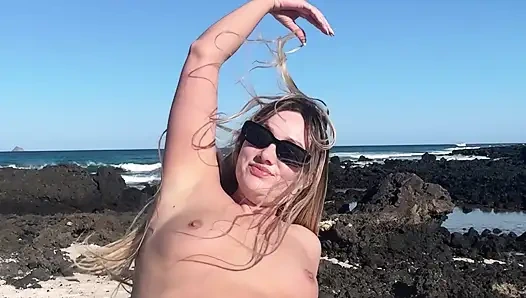 Kompilasi cewek ini nggak pakai celana dalam di depan umum