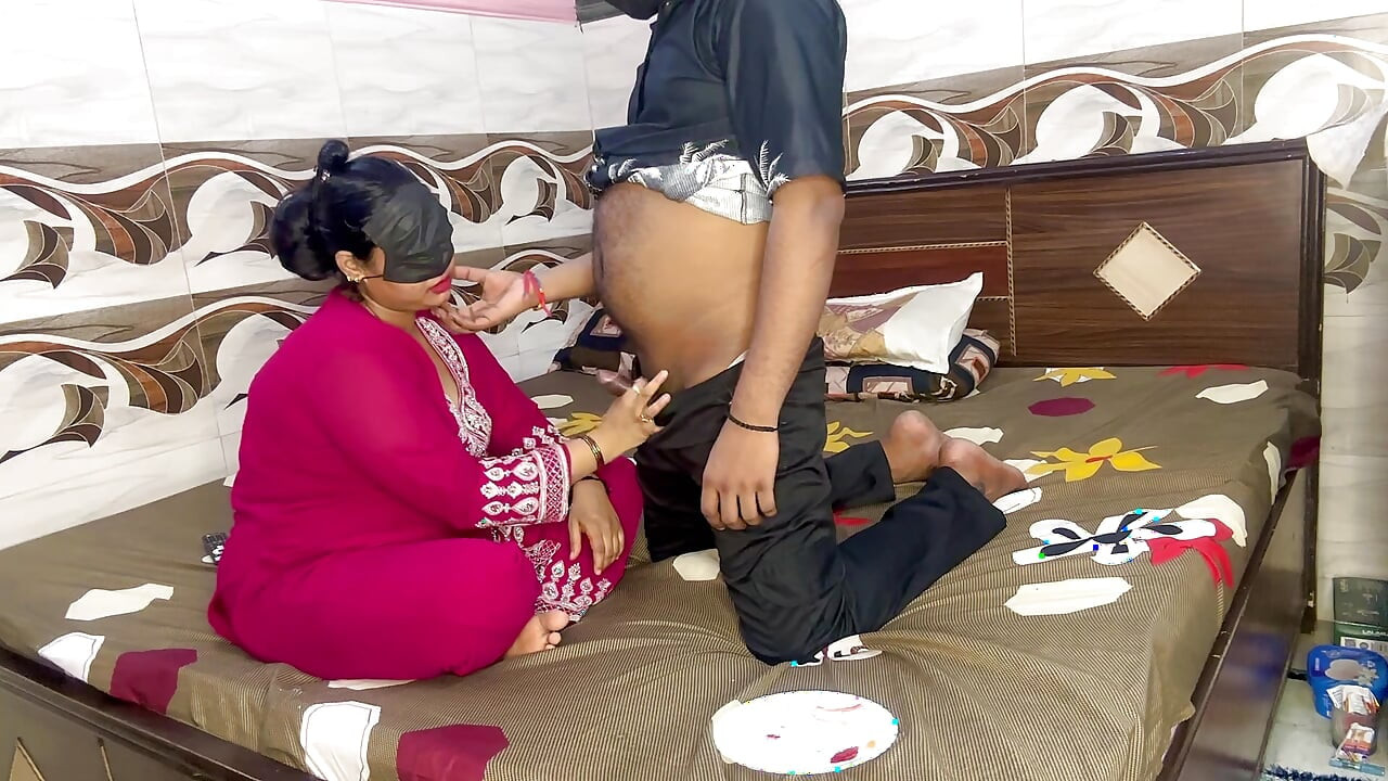 På Raksha Bandhan bandt stedsøster Rakhi og fik hardcore kneppet af stedbror som gave
