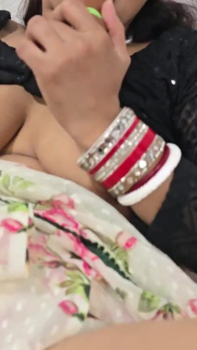new married desi bhabhi ne khud se chut ka pani nikala | Clip 3