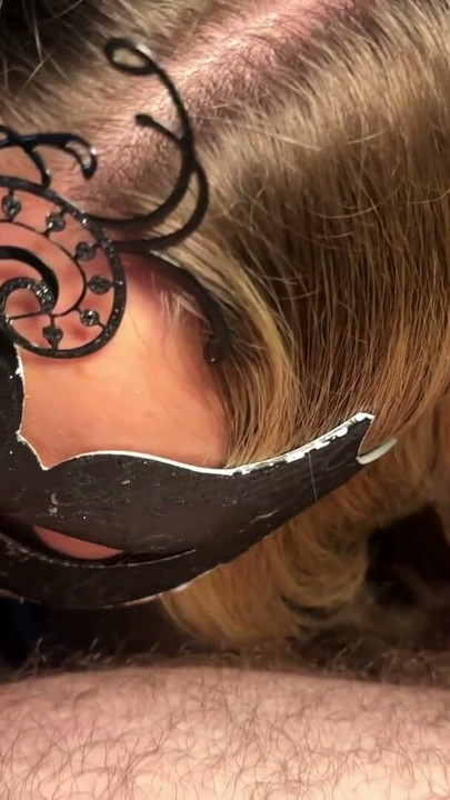 Sucking some dick and eating cum....some got on my face | Clip 1