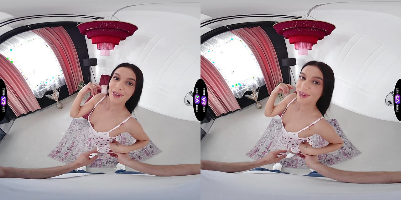 Asandra Dewy'nin sapık kıyafeti sert sakso ve sikişle bitiyor - teenmegaworld