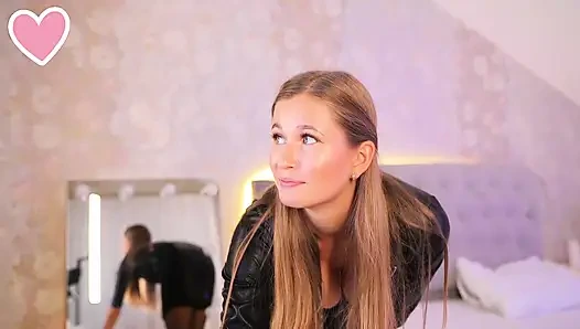 Menunjukkan ketatnya