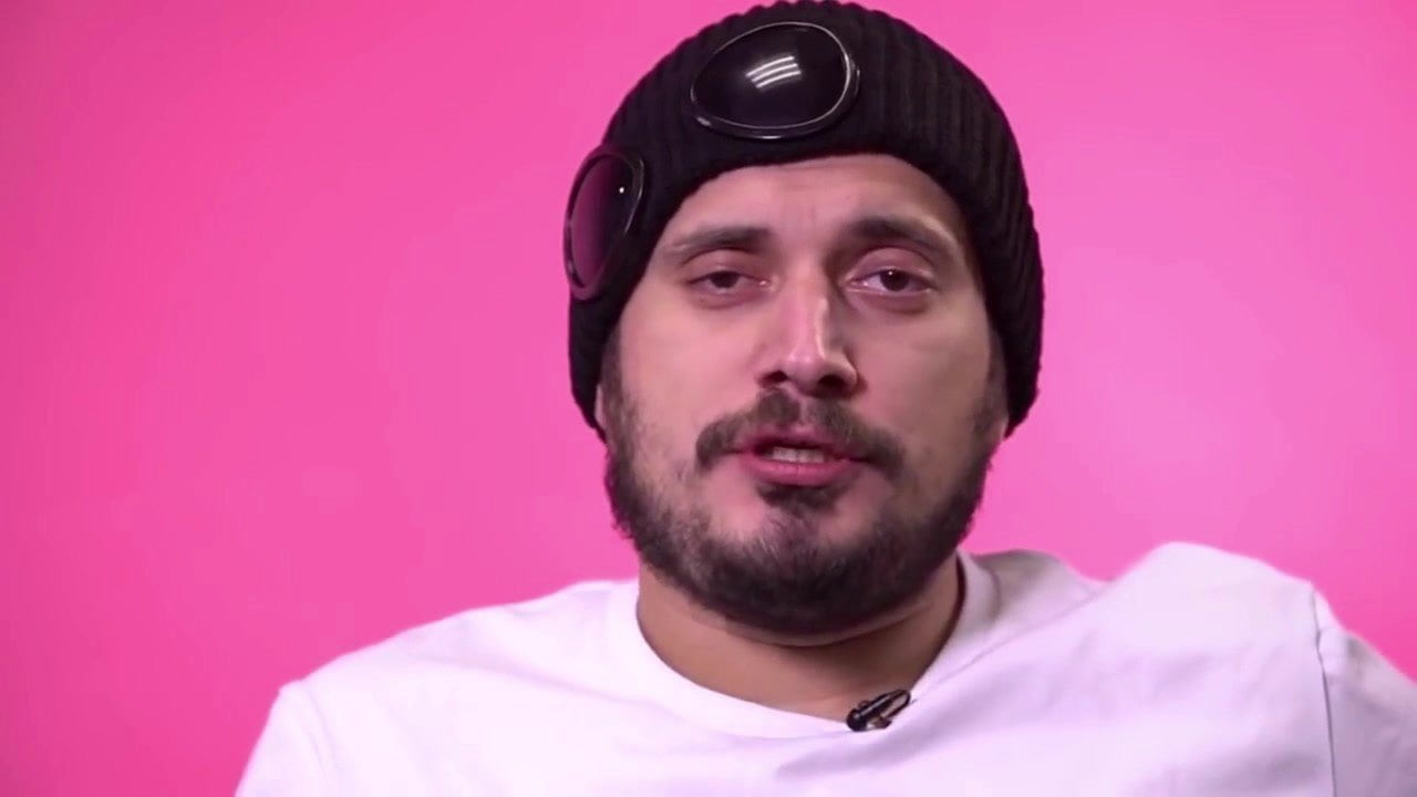 Pasha Technik - v poiskah legkih deneg
