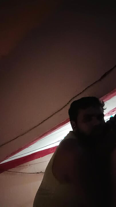 Trljanje penisa kad tajice nisu mokre