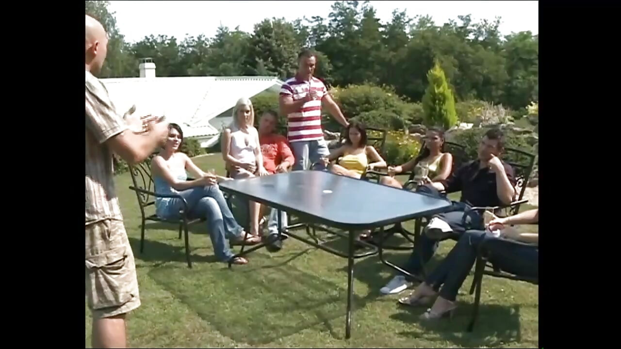 Amateur Casting for MILFs and Young Sluts Ass Fucked by Huge Cocks
