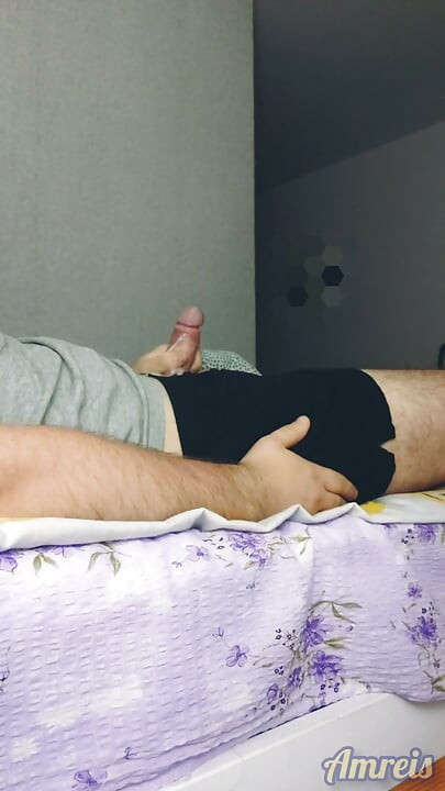 A wanker's daily routine. Bathroom, kitchen, bedroom – wank!