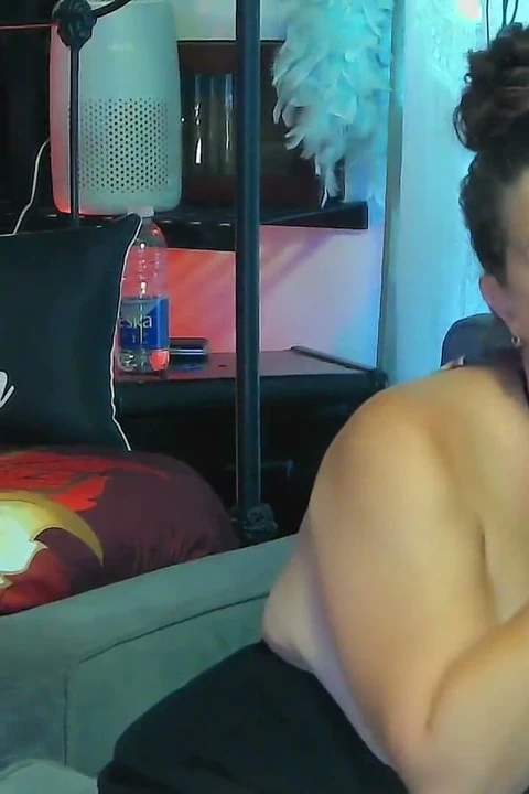 Gloves and Smoking Fetish Blowjob and Pussy Play
