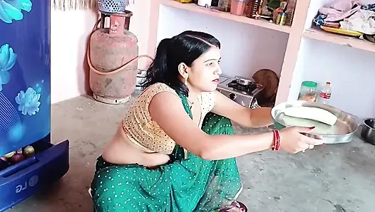 Hintli Asyalı desi üvey erkek kardeş üvey kız kardeşiyle sert sikişiyor tejashwini akash videosu