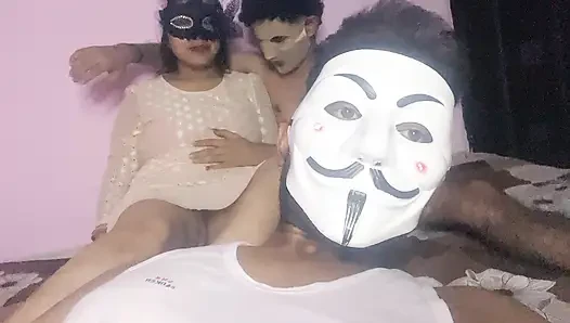 Seks threesome bareng teman dan istrinya
