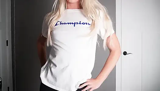 Verschiedene Tops für dich ausprobieren