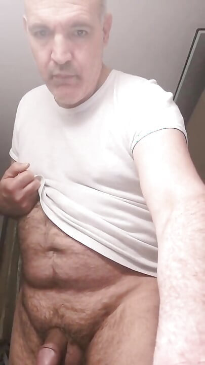 이탈리아 아침에 온라인 포르노 쇼!