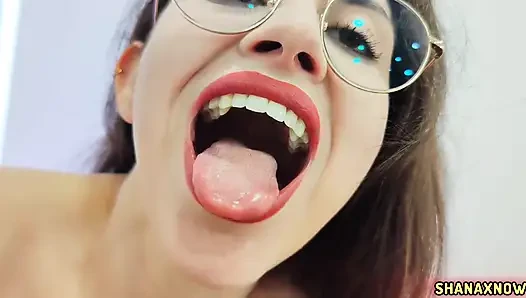 Fetish playmobil figurine uvula dimakan sama cewek raksasa