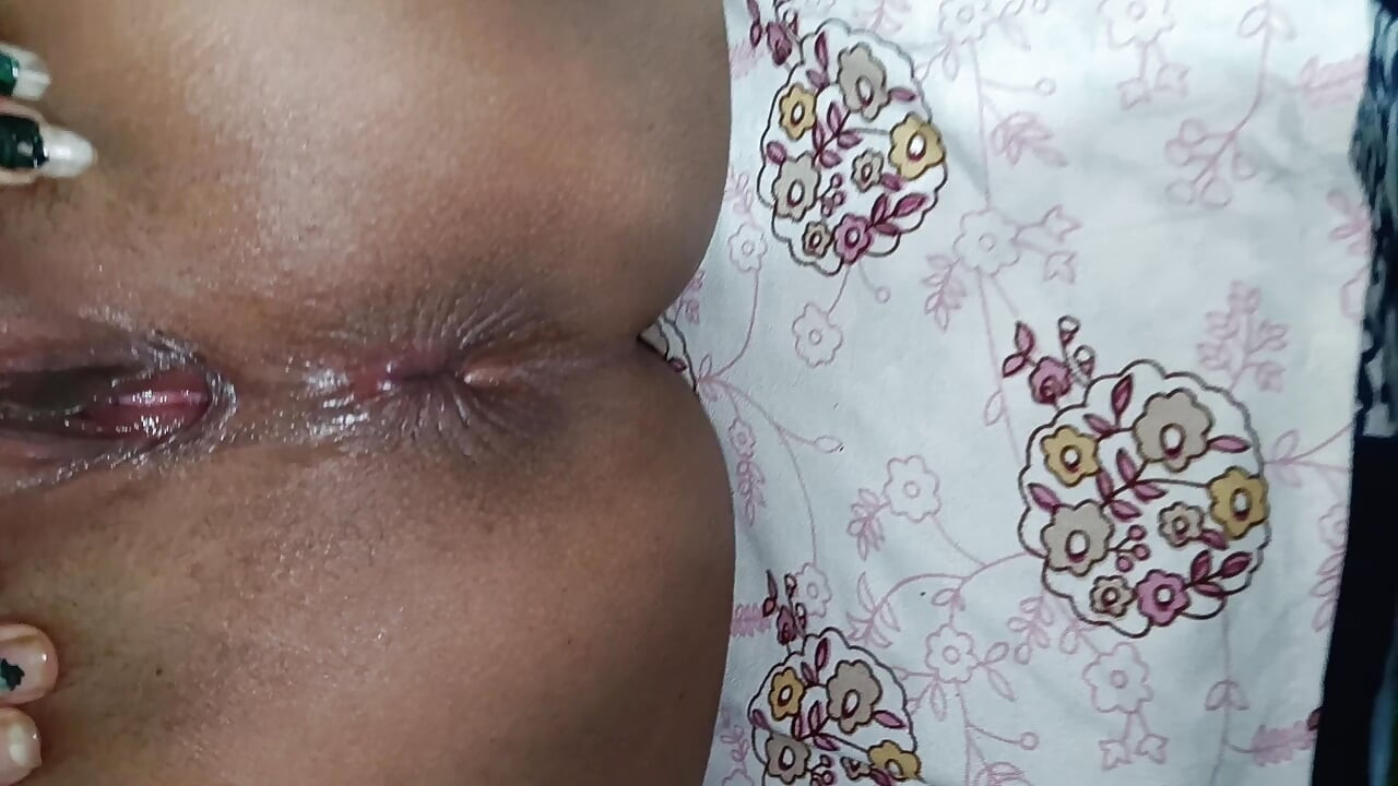 मेरी घर की पत्नी सेक्स वीडियो बनाती है