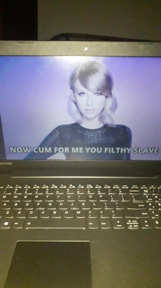 La demanda de cumming ontaylor swift