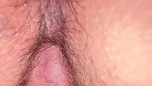 Замедленная съемка раком и кримпай, текущий в видео от первого лица, волосатая жена крупным планом в любительском видео