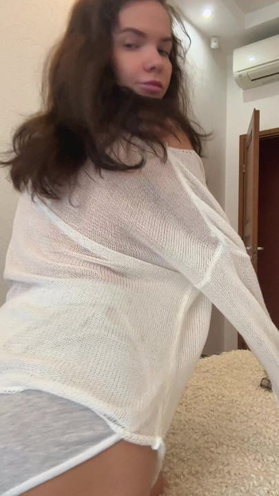 Είμαι και απλά αισθάνομαι σαν να επιδεικνύω για σένα