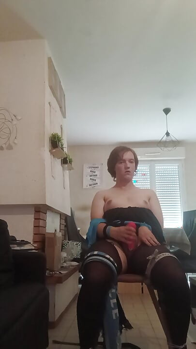 Self bondage, cumshot
