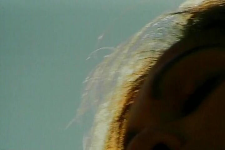 Gorgeous babe takes a big load of cum in her mouth after outdoor fuck