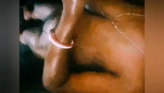 Бенгальское горячее индийское видео с большими книгами