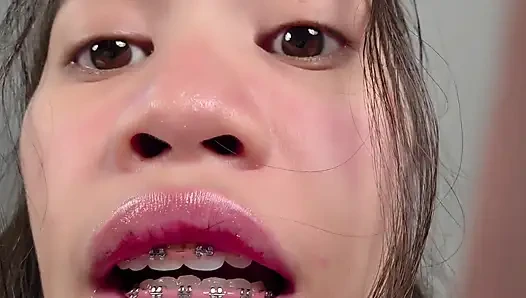Hukuman untuk cewek raksasa yang haus seks