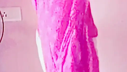 Meine verheiratete exfreundin mit dicken titten hat ihr kleidwechsel-video geschickt